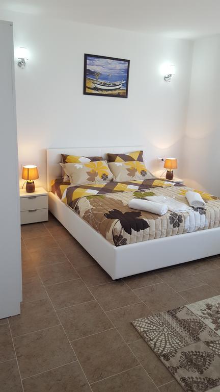 Apartments Sirena Ulcinj Kültér fotó